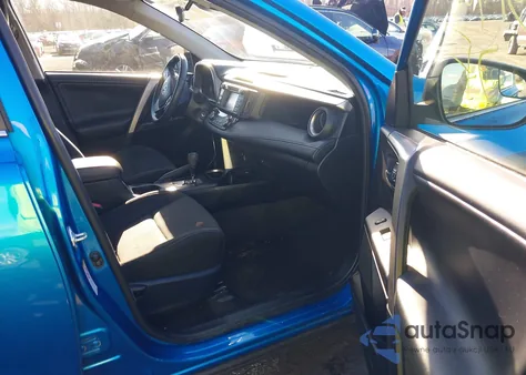 2017 Toyota Rav4 Xle from USA, damaged, VIN JTMWFREV8HJ113492